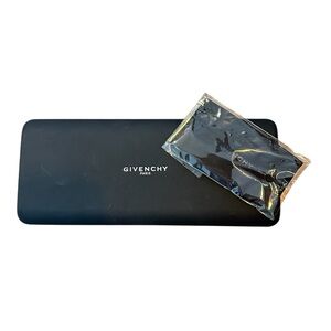 GIVENCHY glasses case with cleaning cloth new